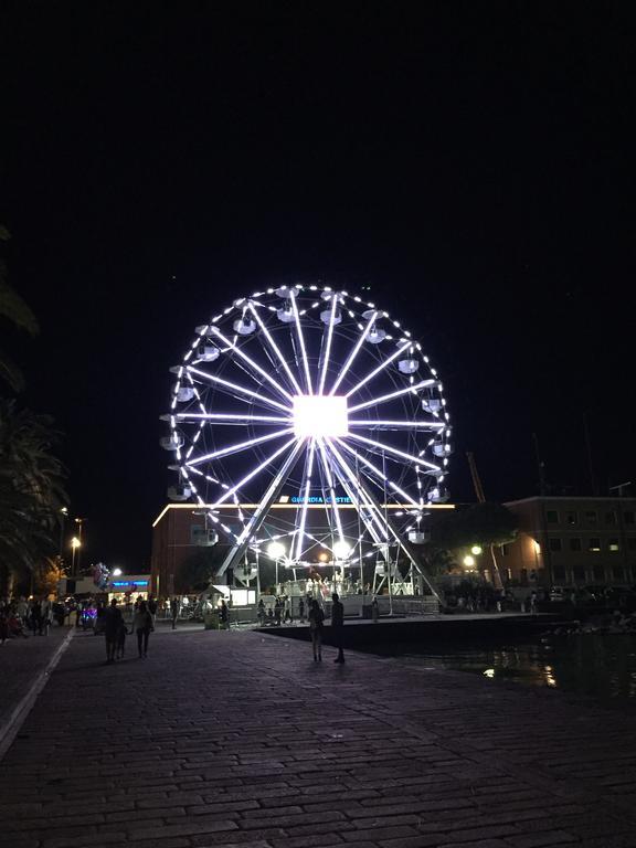 Stella Del Mare Apartment ลาสเปเซีย ภายนอก รูปภาพ