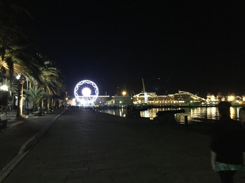 Stella Del Mare Apartment ลาสเปเซีย ภายนอก รูปภาพ